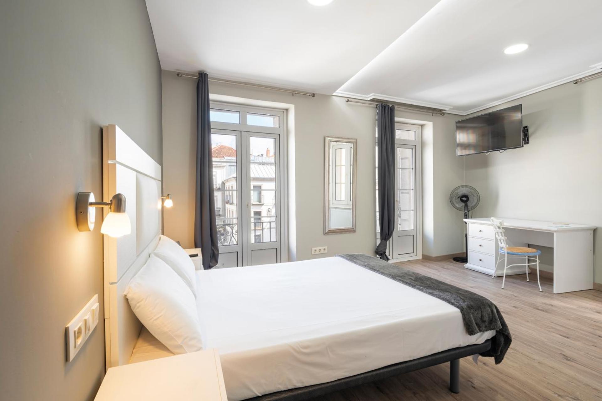 Hotel Alda Puerta Del Sol Comarca de Comarca de Vigo Buitenkant foto