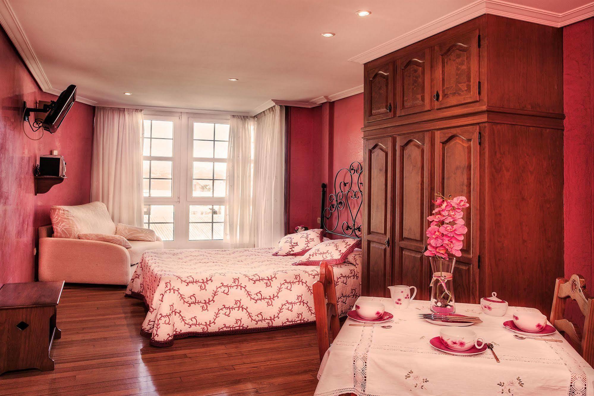 Hotel Alda Puerta Del Sol Comarca de Comarca de Vigo Buitenkant foto